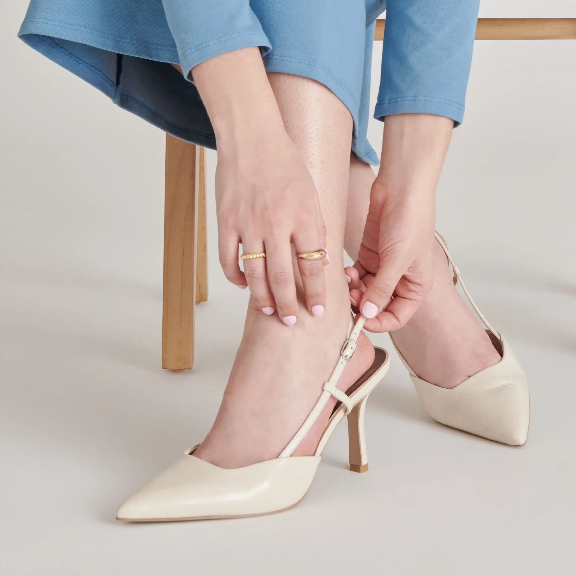 KIM HEELS IVORY CRINKLE PATENT Peep Toe Leather Pumps
