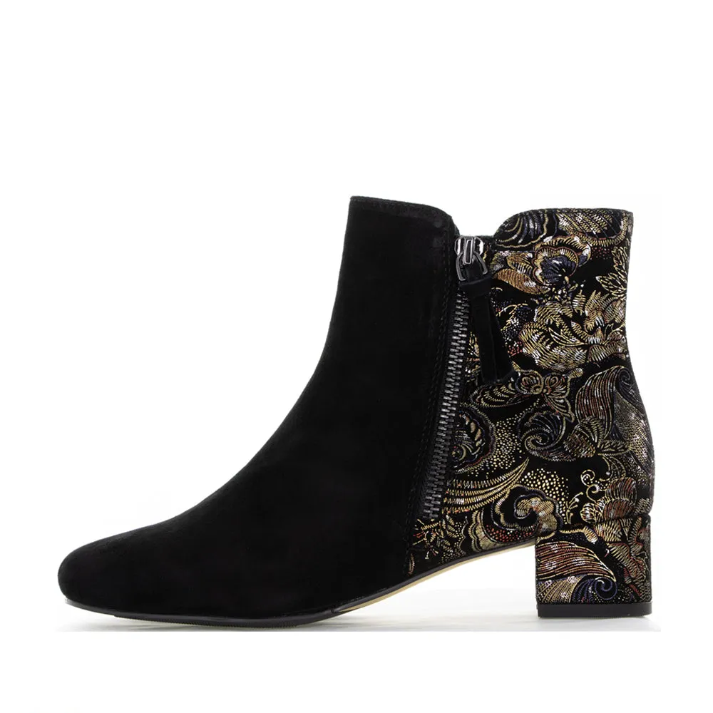 ZIERA KELMAR BLACK ROYAL Arch support