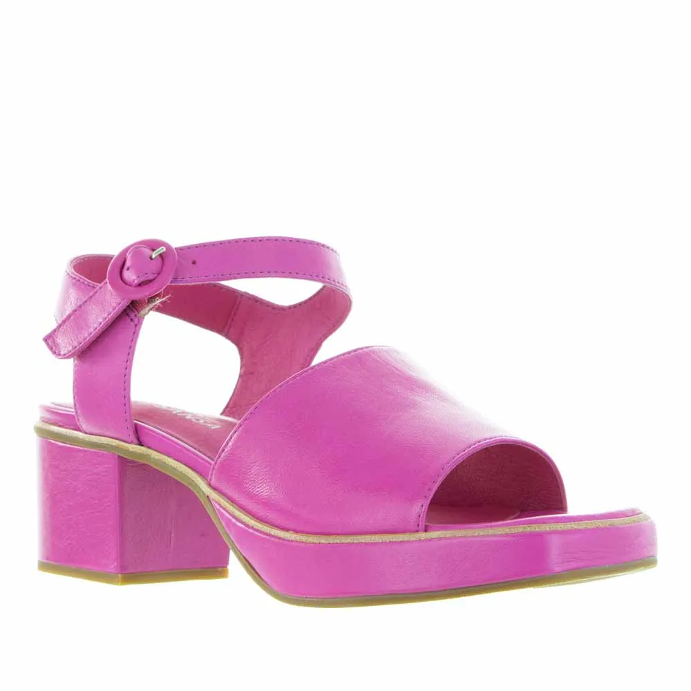 LE SANSA RYALAY HOT PINK Light Footwear dry surface