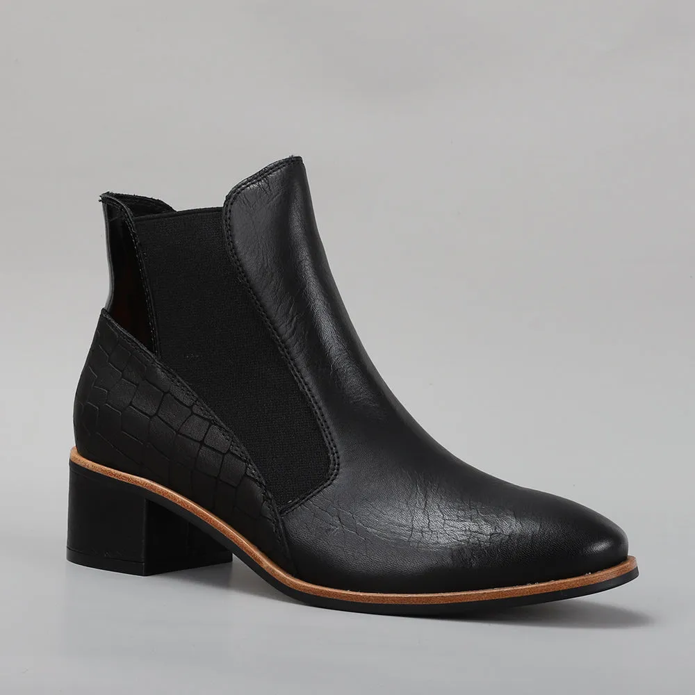 LE SANSA REFRESH BLACK Soft outsole