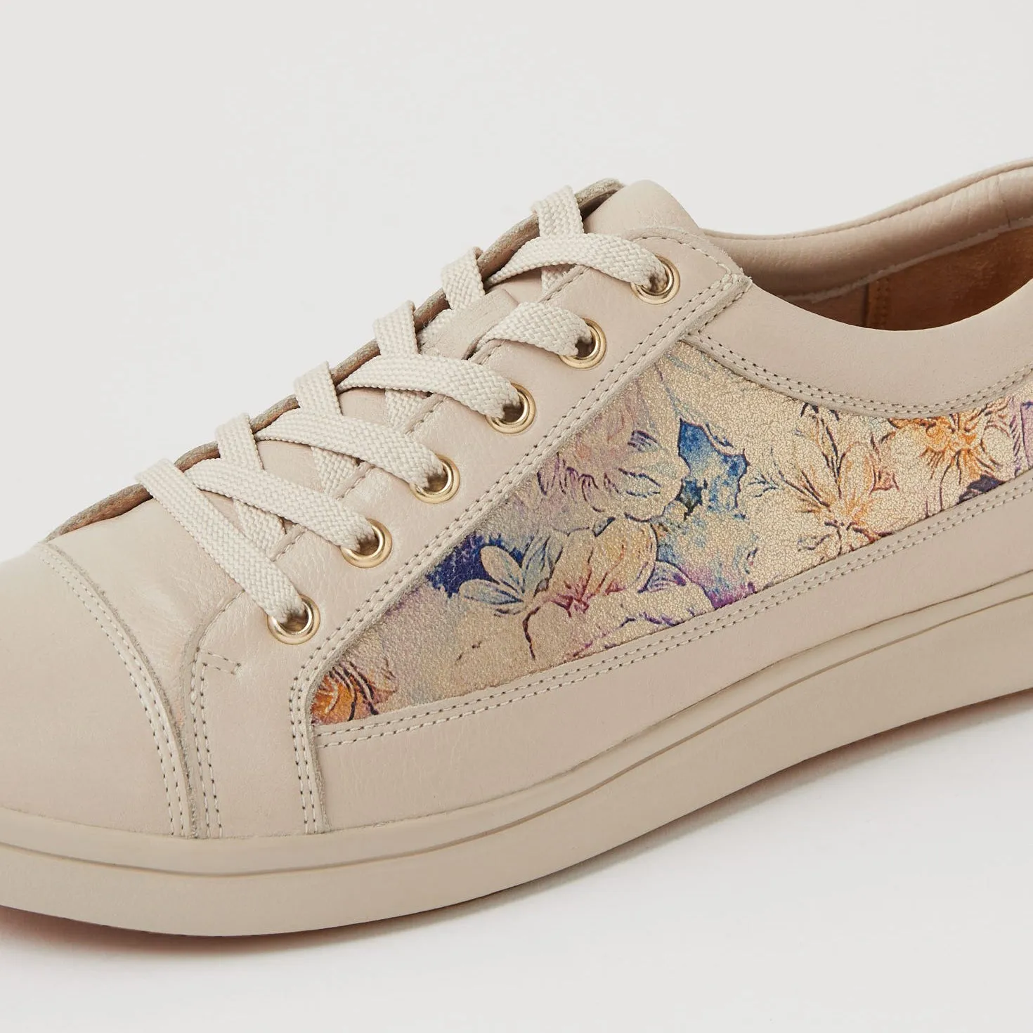 ZIERA DANNI ALMOND GOLD VINTAGE Quick Motion