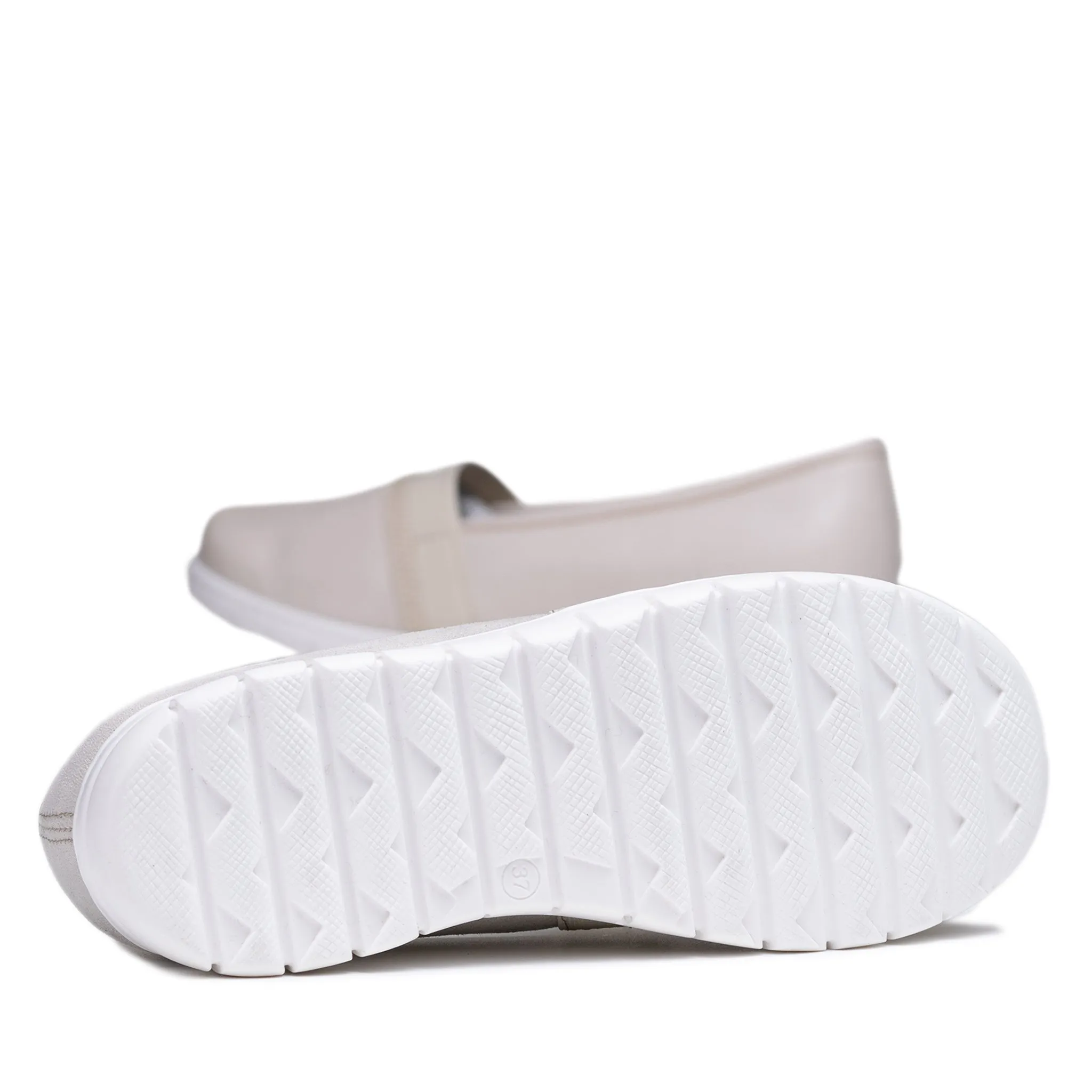 VANAMO Women??s Pomar  stretch slip-ons Easy Travel Shoes Comfort Fit