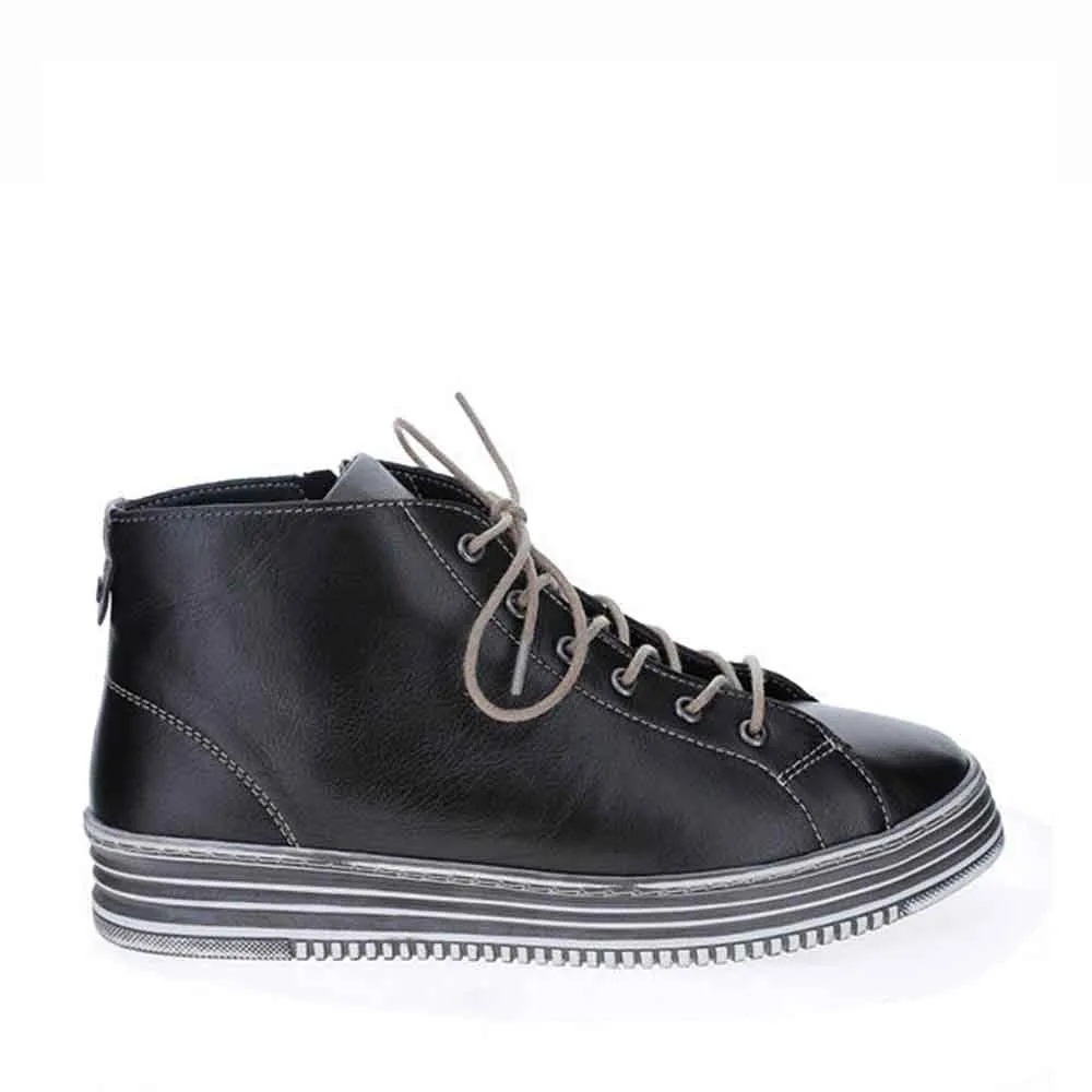 LE SANSA VIVID BLACK Active Lifestyle Durable Leather