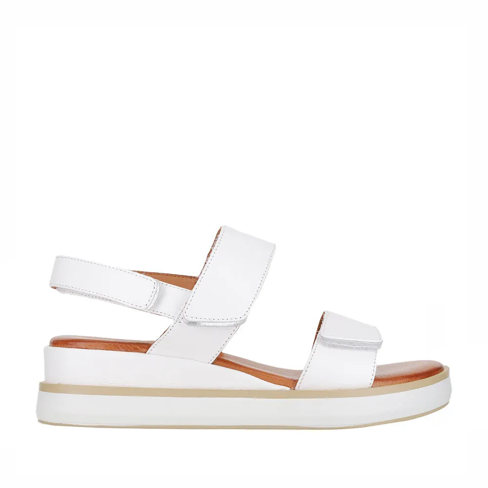 LE SANSA HOLLY WHITE Ergonomic Design