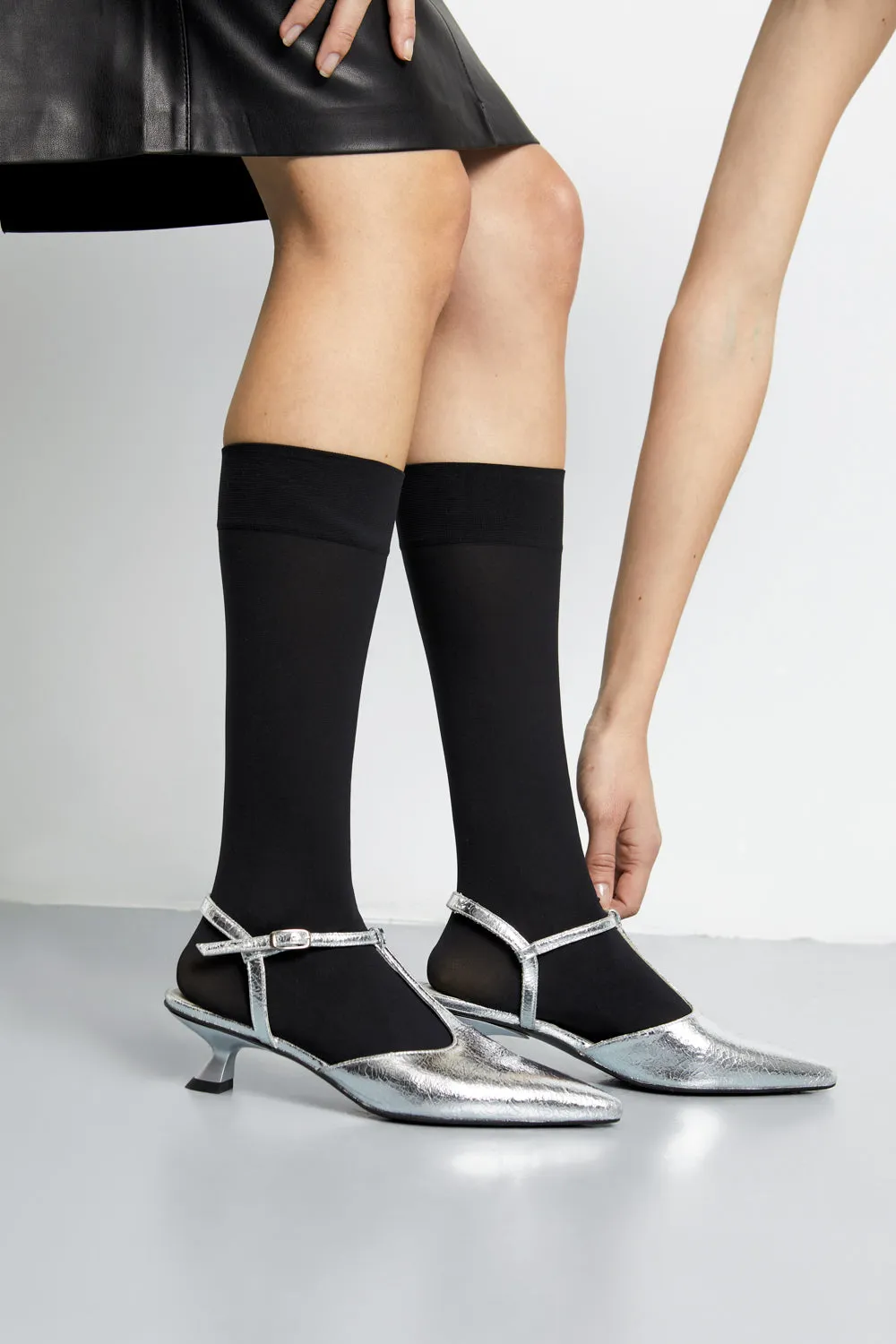 Camila Pumps in Silver Leather Flex grooves Training
