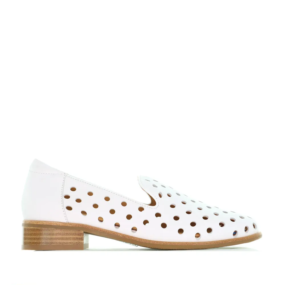 Clean Step Easy Slip-ons BRESLEY AQUARIUS WHITE