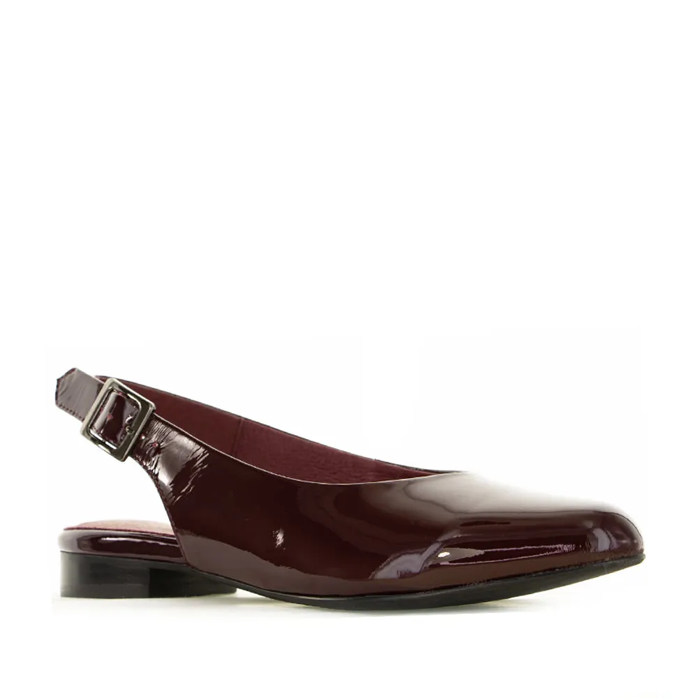 NAKED ARCHES ZODIAC MERLOT Casual chic Outdoor shoes