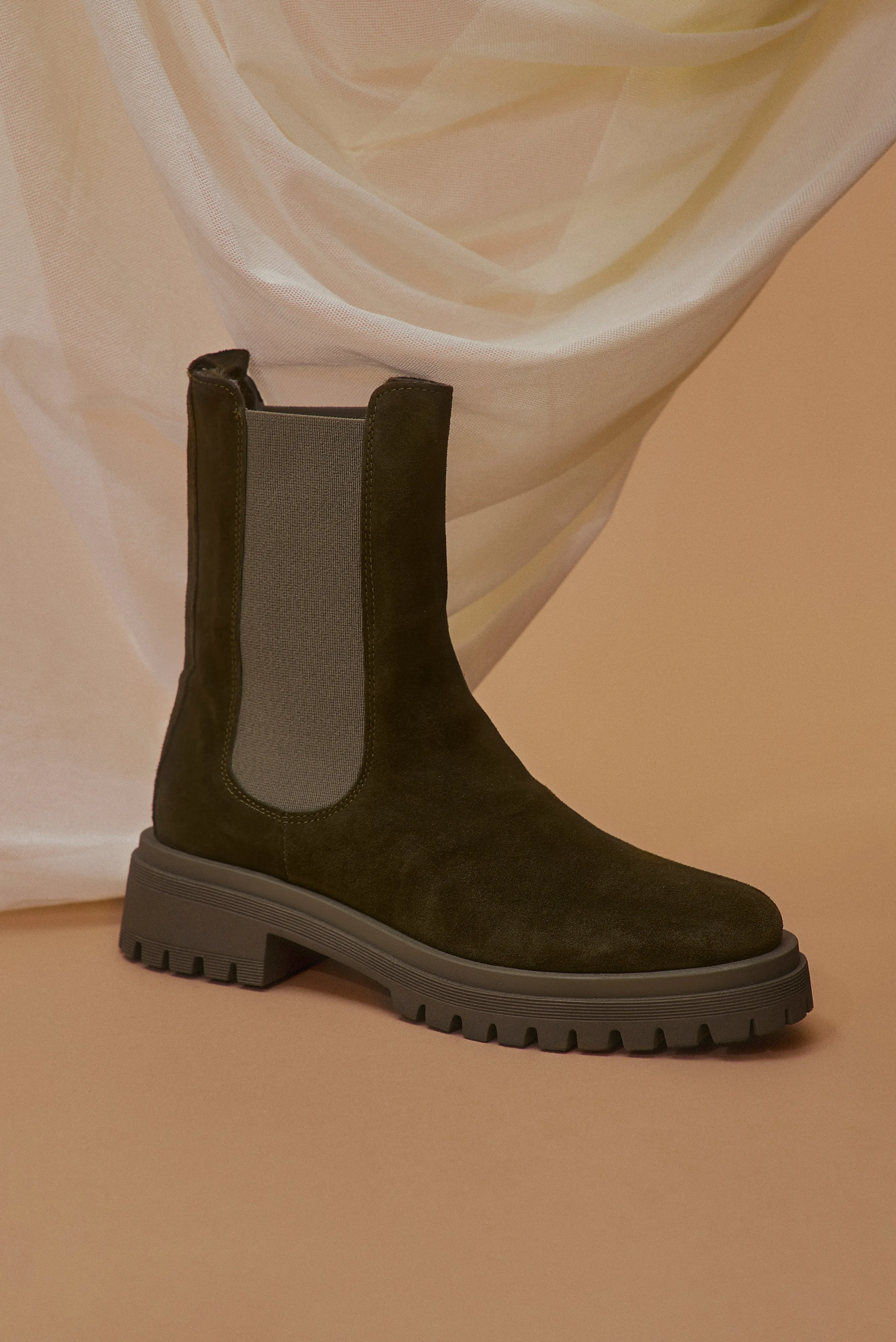 LONDON CHELSEA BOOT WITH FUR Adventure Trekker