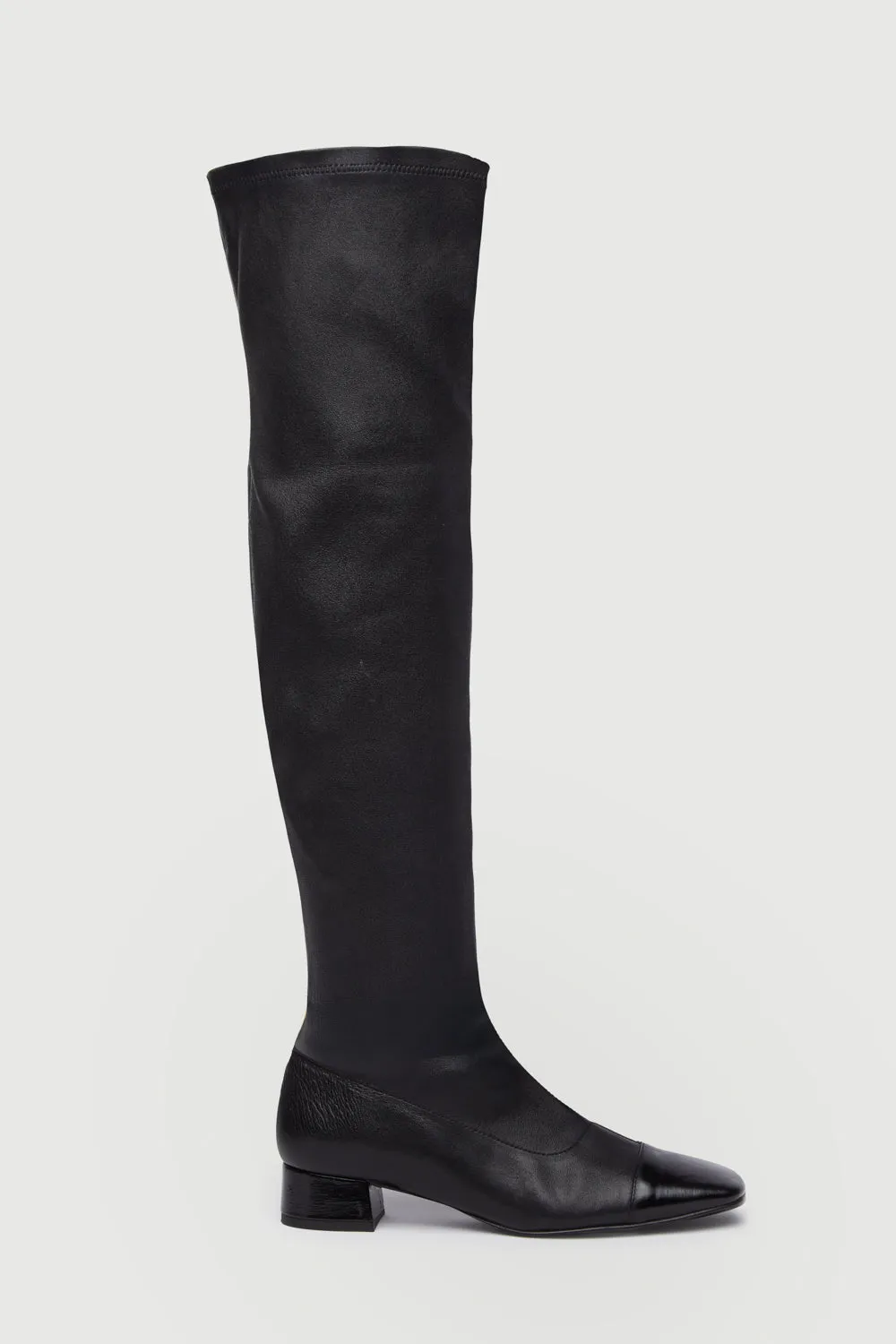 Kendall Boots in Black Leather Comfort Edge