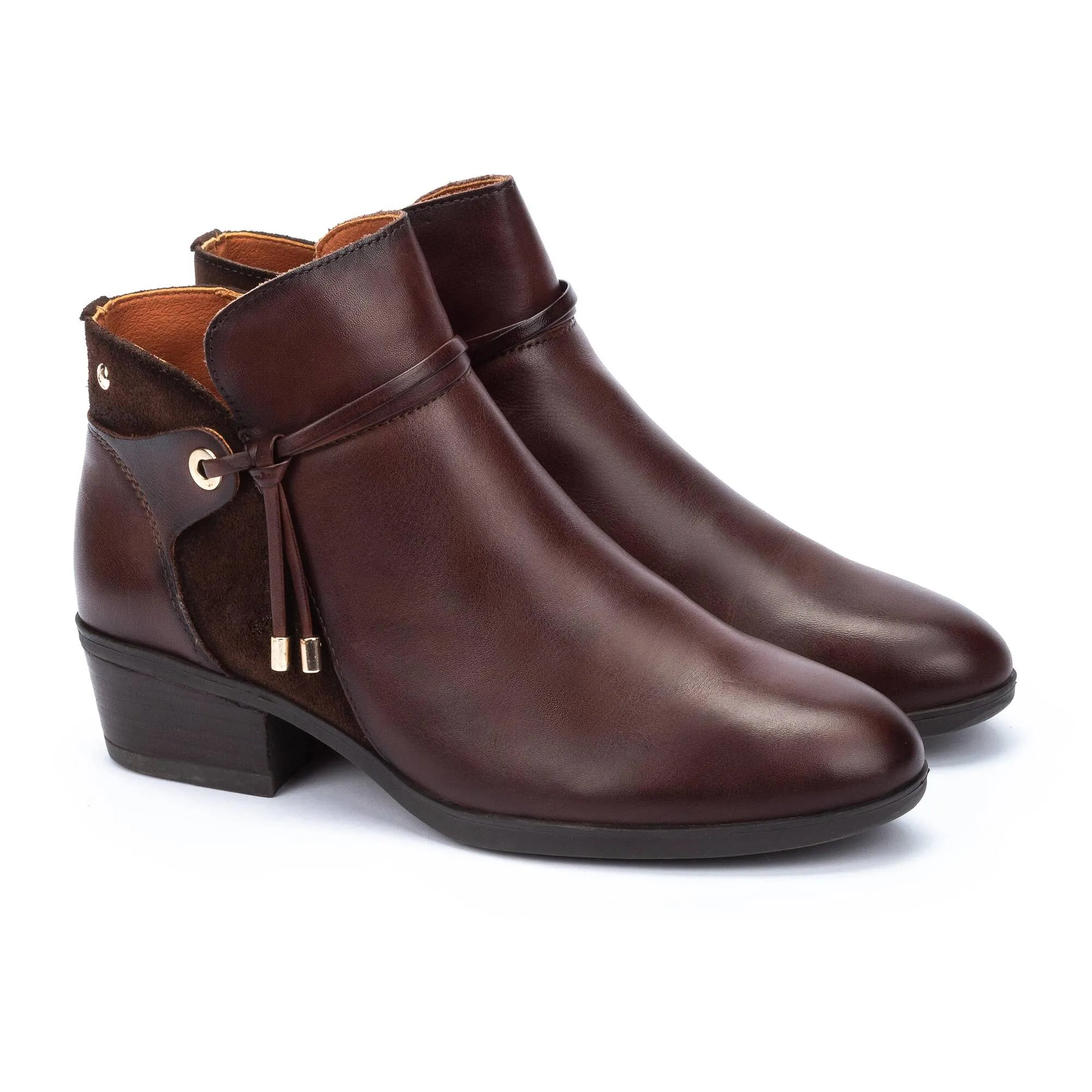 Soft Cushioning Water Edge Daroca Ankle Bootie W1U