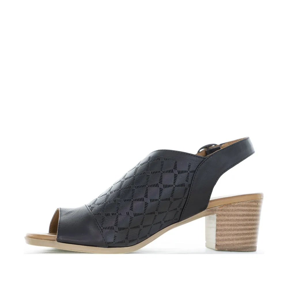 thrilling flexible rubber LE SANSA LADA BLACK