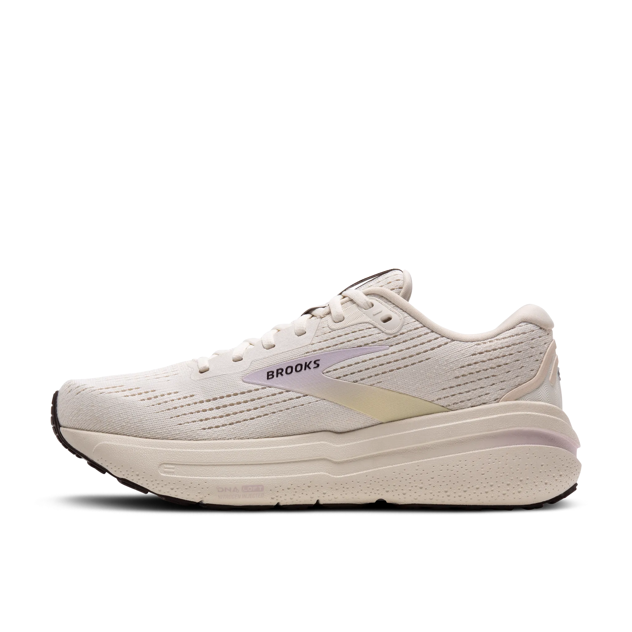 Reflective elements short - distance running Women's Ghost Max 2