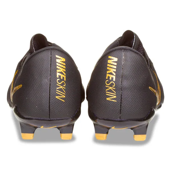Nike Phantom Venom Pro FG Firm Ground Soccer Cleats (Black/Metallic Vivid Gold) Motion Stability