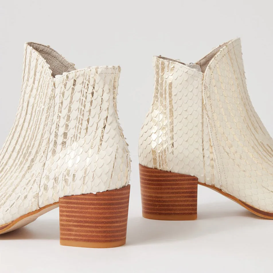 DJANGO & JULIETTE MOCKAS ALMOND METALLIC Archaeologist
