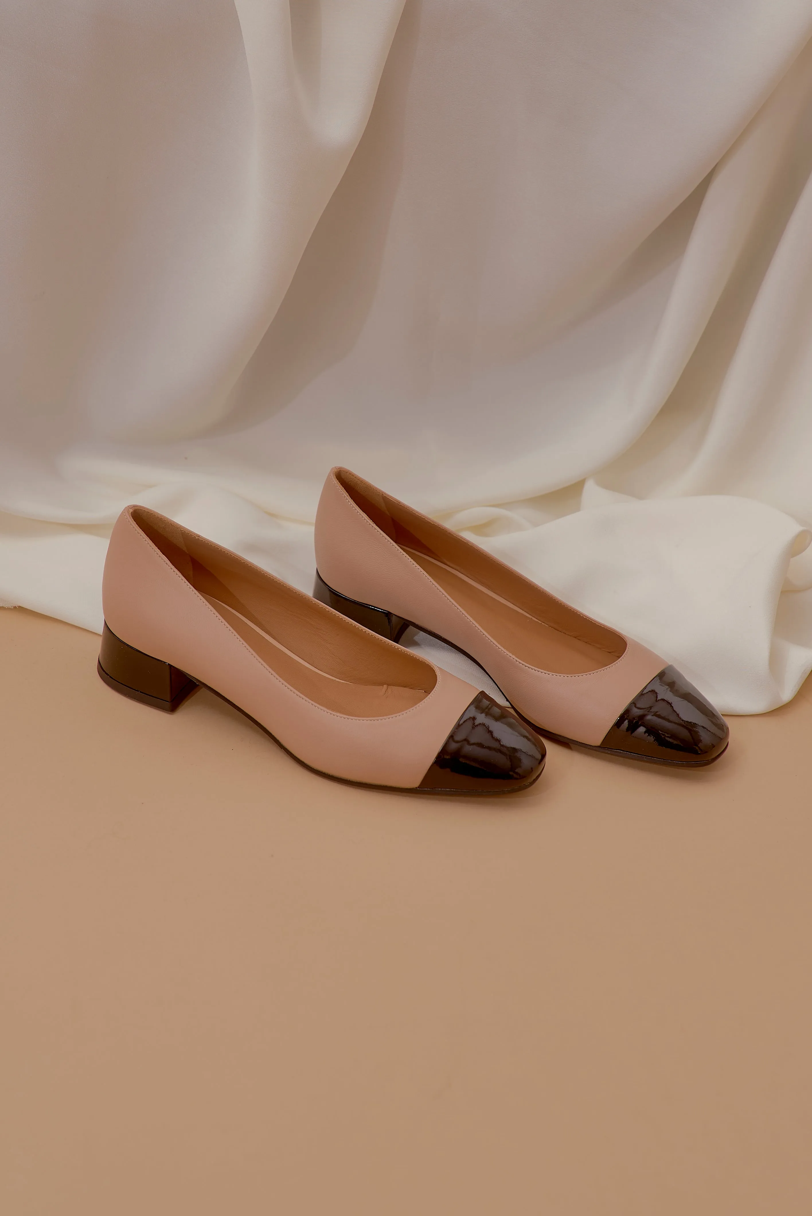 Stable base INDIA LOW HEEL PUMP