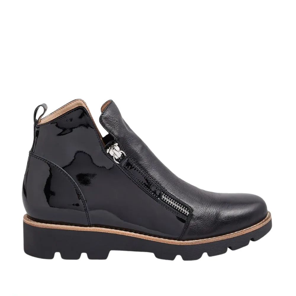 DJANGO & JULIETTE DOTTIZ BLACK PATENT Elastic Ankle Cushioned