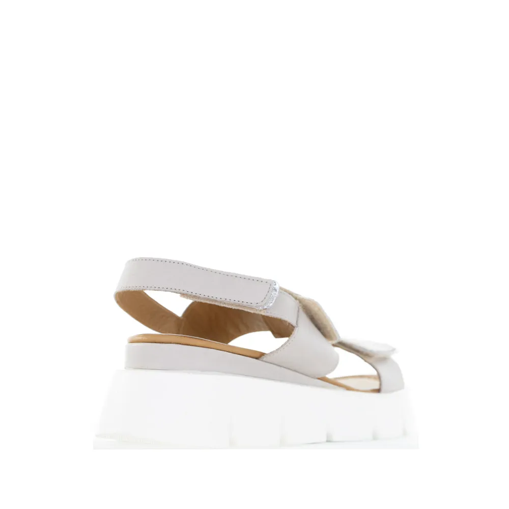 party - goer All-day arch LE SANSA HANDLE SILVERGREY