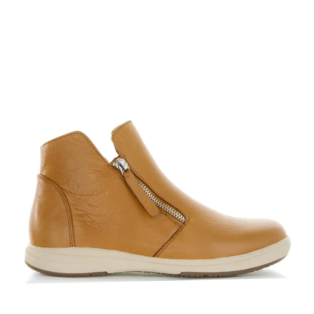 LE SANSA POKIE TAN Comfort Step