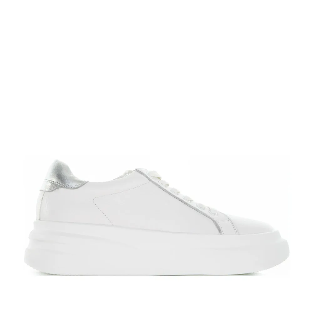 All-around traction TAMARA LONDON BAILEY WHITE SILVER