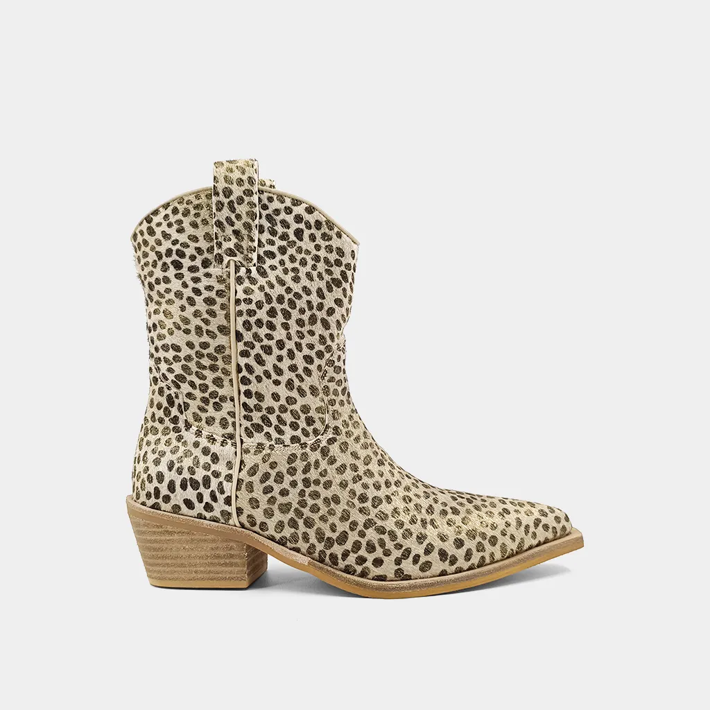 Gold Tone Joy Step TONI