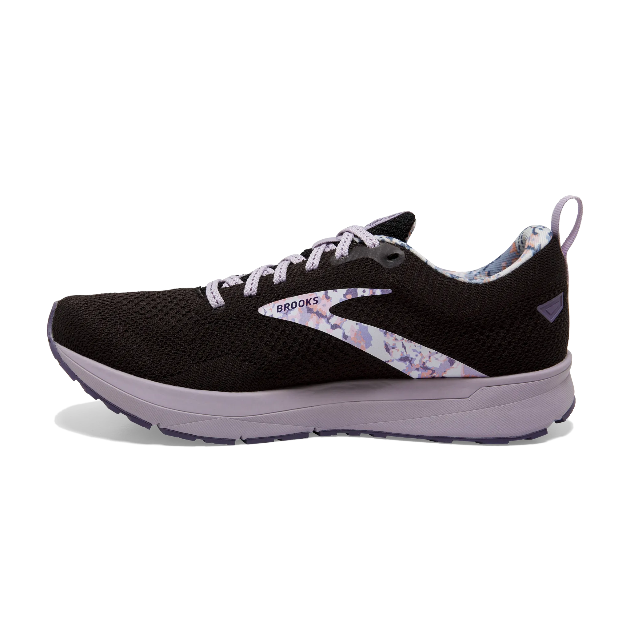 running in a fitness center shoes Women's Revel 5