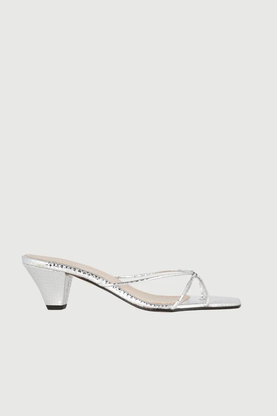 Lottie Sandals in Silver Leather Peep Toe Leather Pumps
