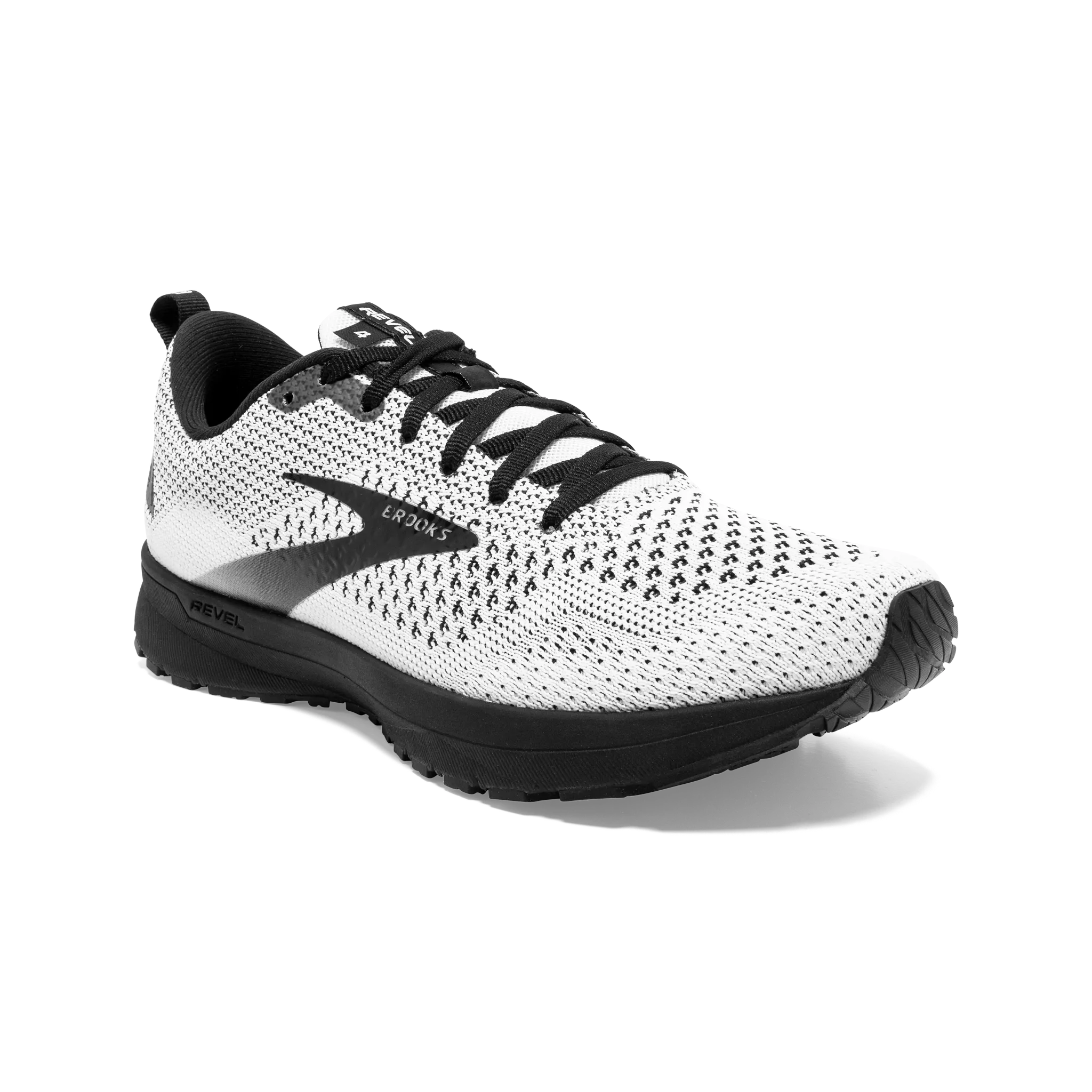 running in a desert area Track spikes alternative Women's Revel 4