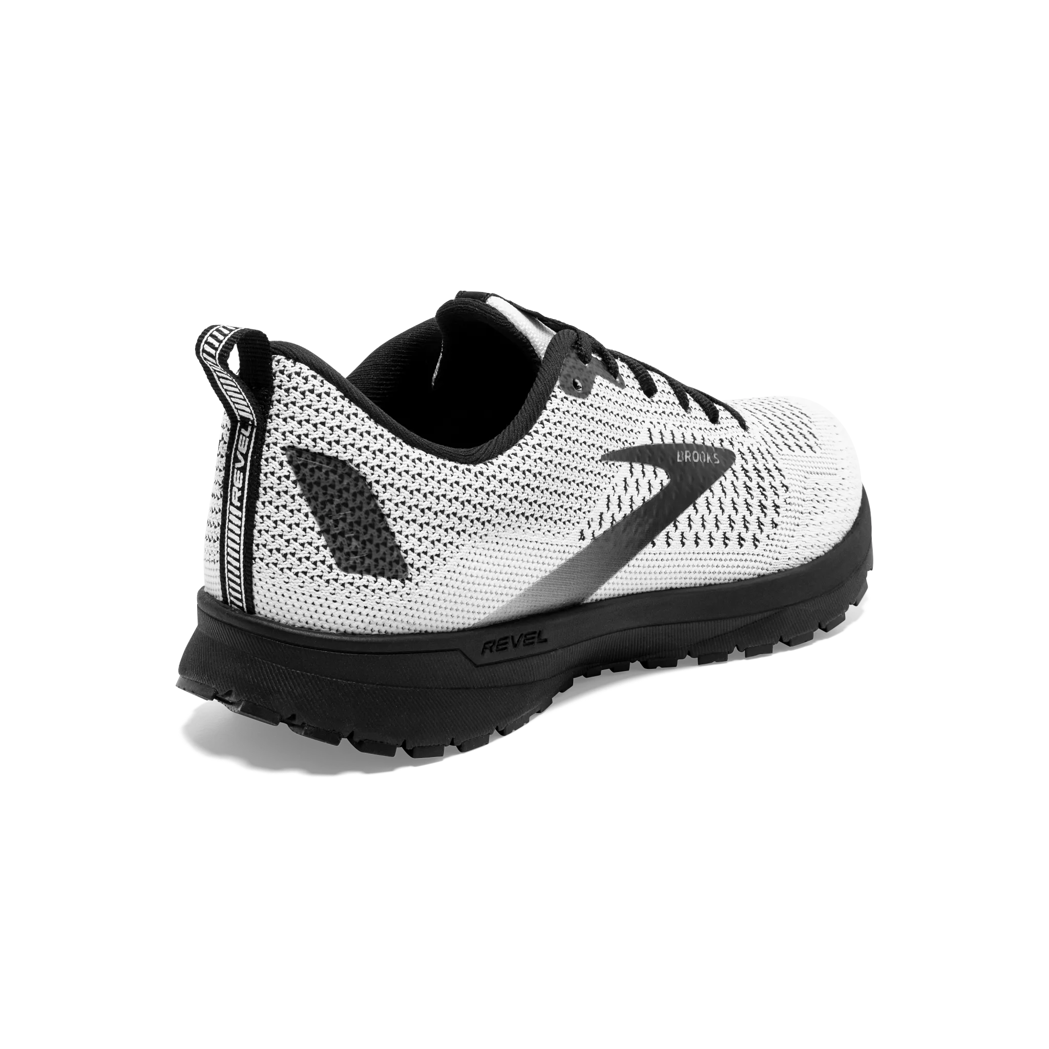 Women's Revel 4 running in a bay area shoes tapered toe - box