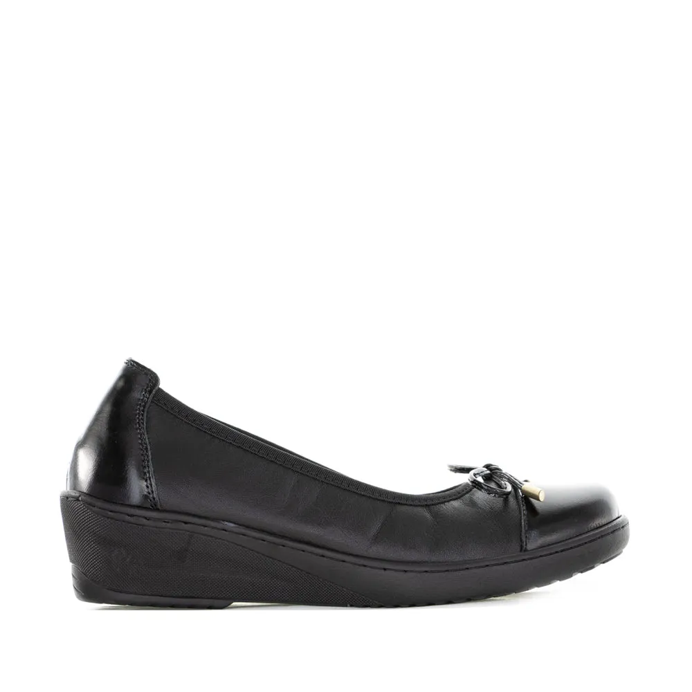 CABELLO CP243-18 BLACK Active Dash Open Square
