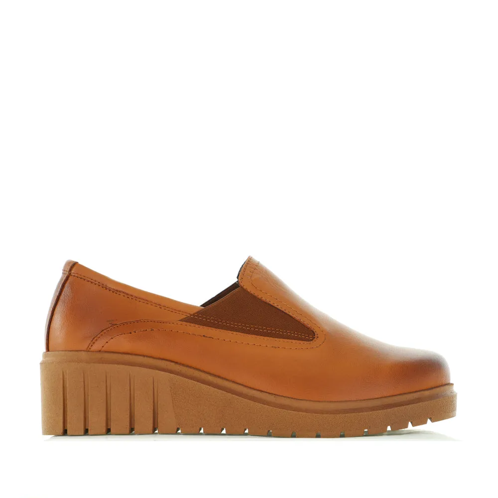 Easy Cushioning CABELLO ELI TAN