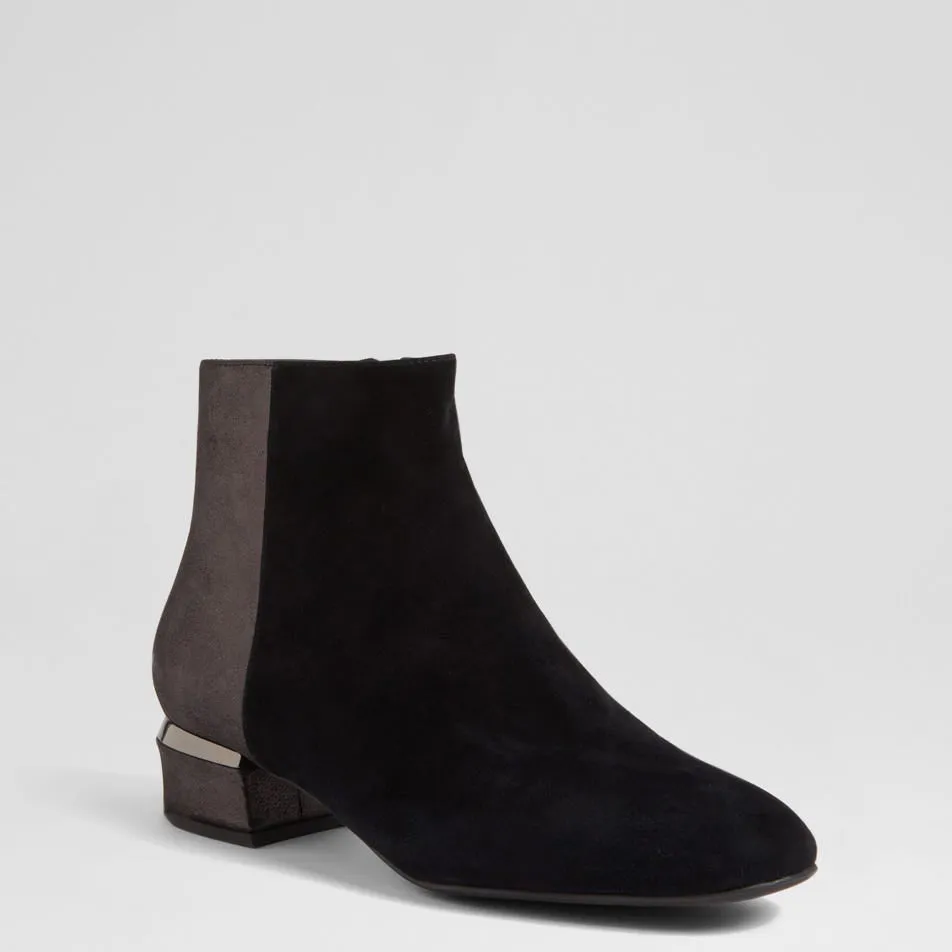 DJANGO & JULIETTE GARYIE BLACK SHIMMER Hiking Essential