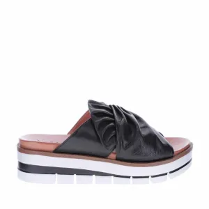 LE SANSA KHLOE BLACK Chill Shoes