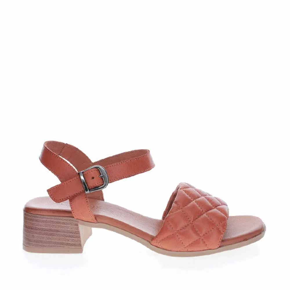 Le sansa Lincoln Tan Minimal Feel Evening Ease