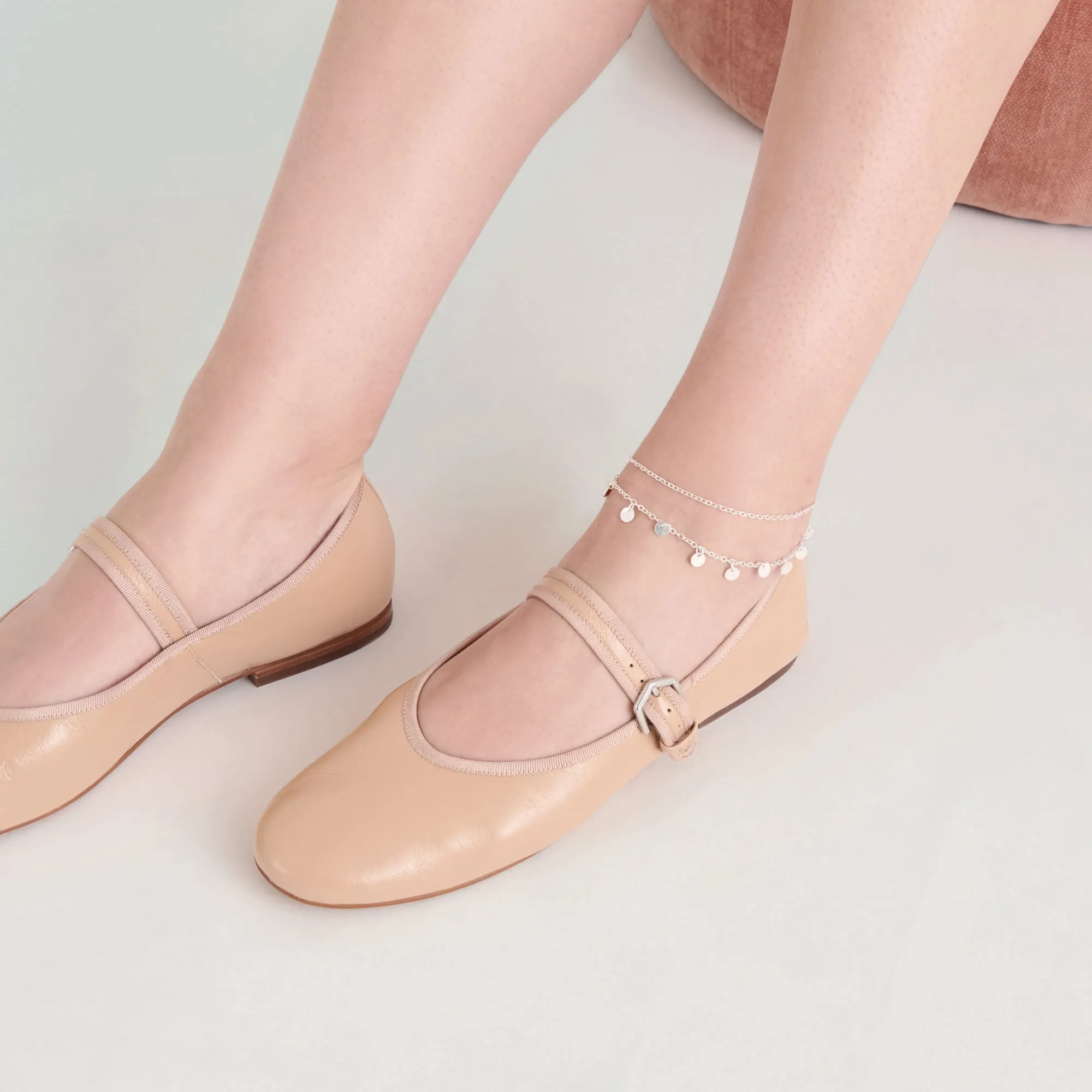 ROSLYN BALLET FLATS LIGHT TAN LEATHER Cozy Walk Trail Mood