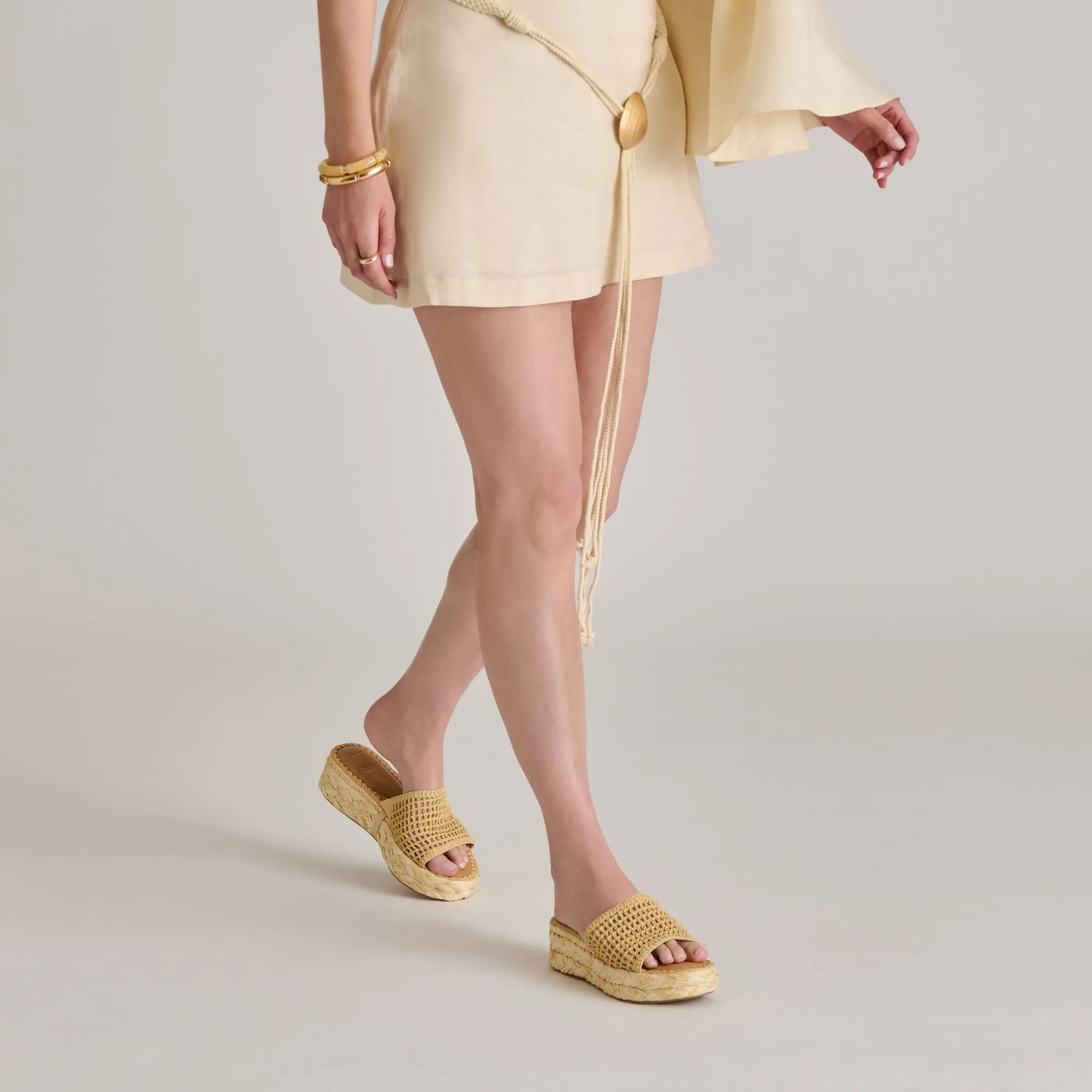 CHAVI MESH SANDALS NATURAL WOVEN RAFFIA Full Range Modern Fit