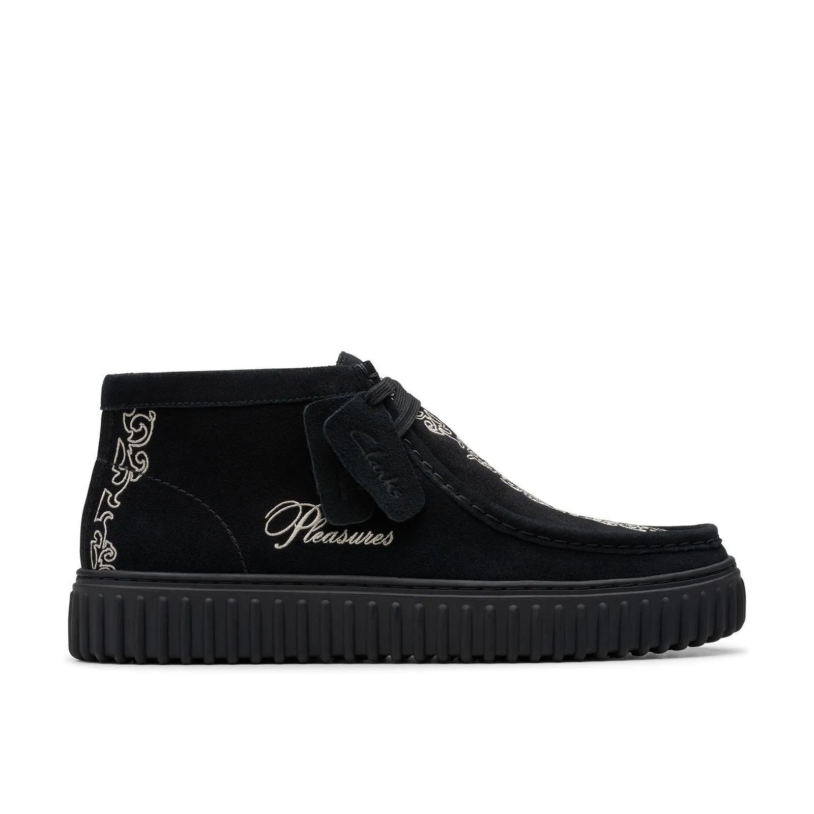 Utility Design Clarks Torhill Woven Pleasures 26180267 Mens Black Suede Chukkas Boots