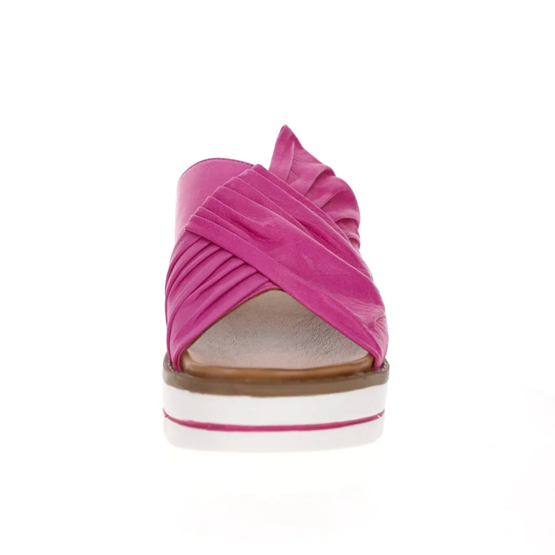 LE SANSA KHLOE HOT PINK Urban Footwear