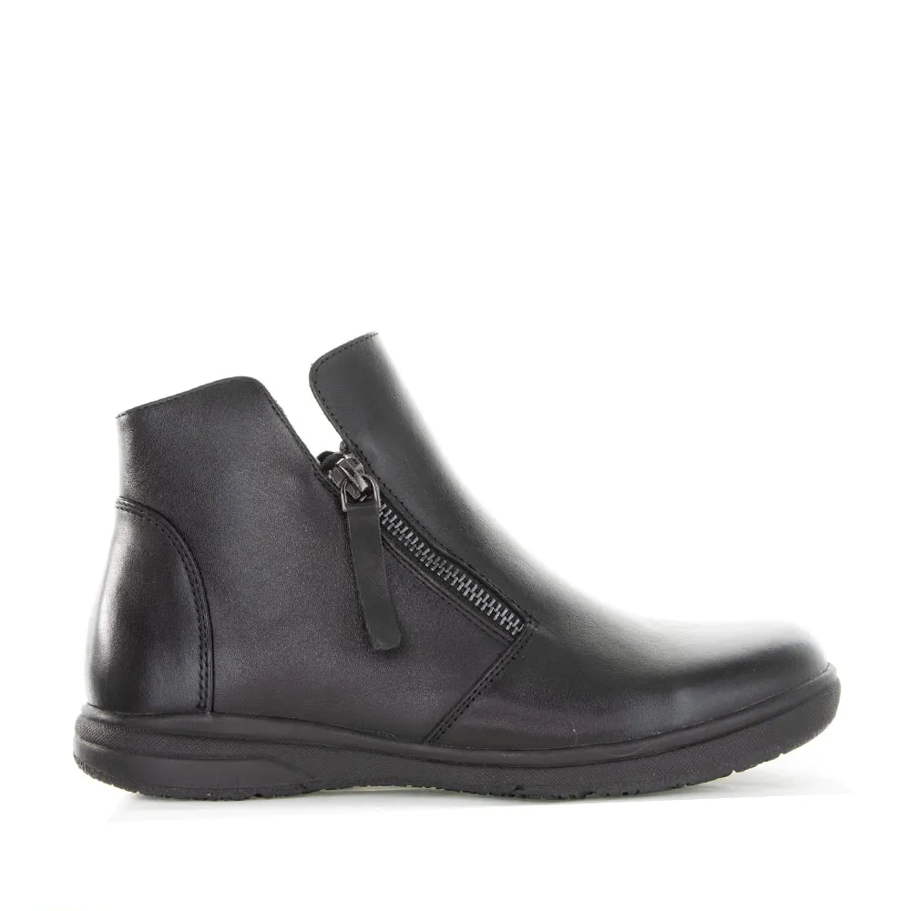 LE SANSA POKIE BLACK budget-friendly Hiking Boots