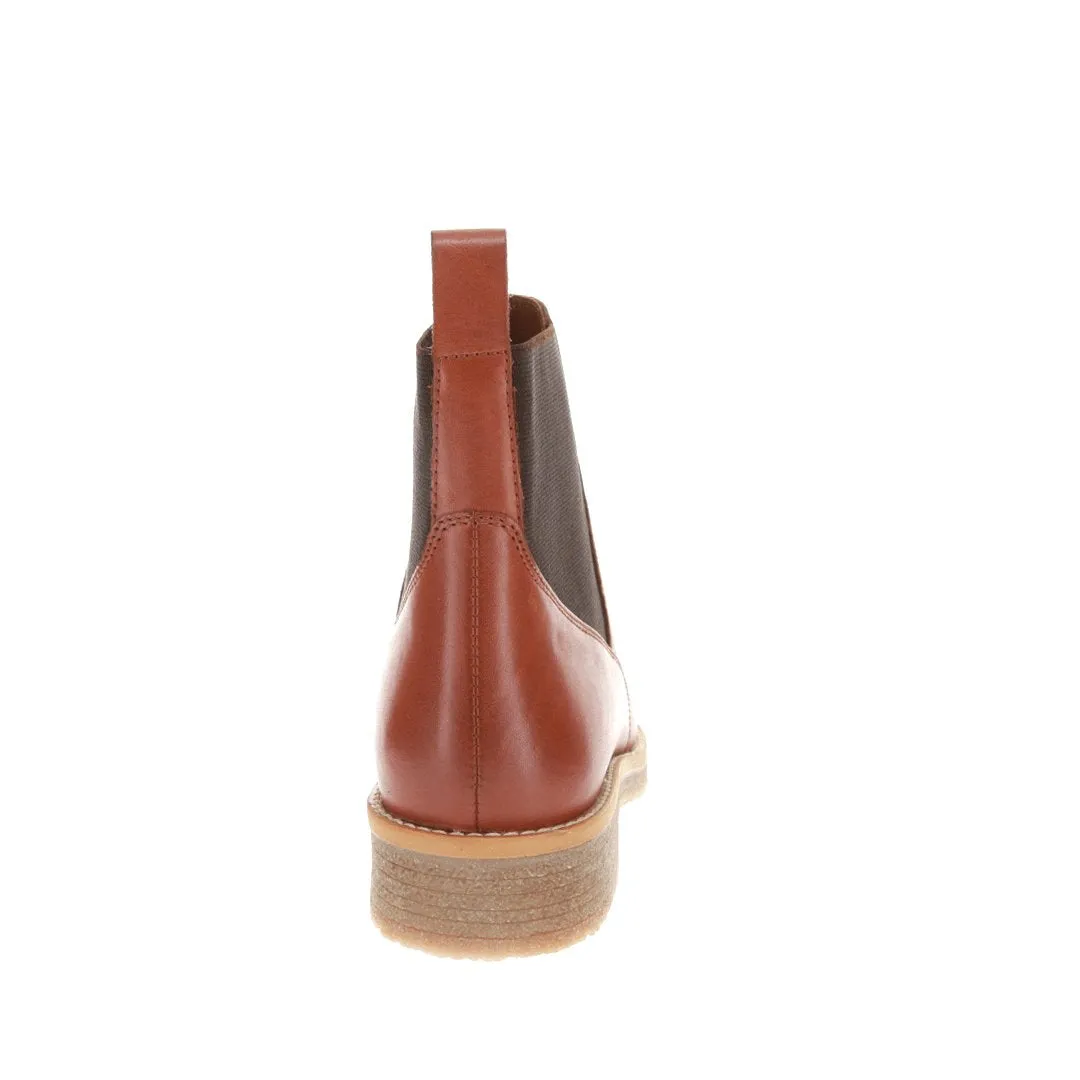 LE SANSA BONDI II TAN Weekend Trek Modern Appeal