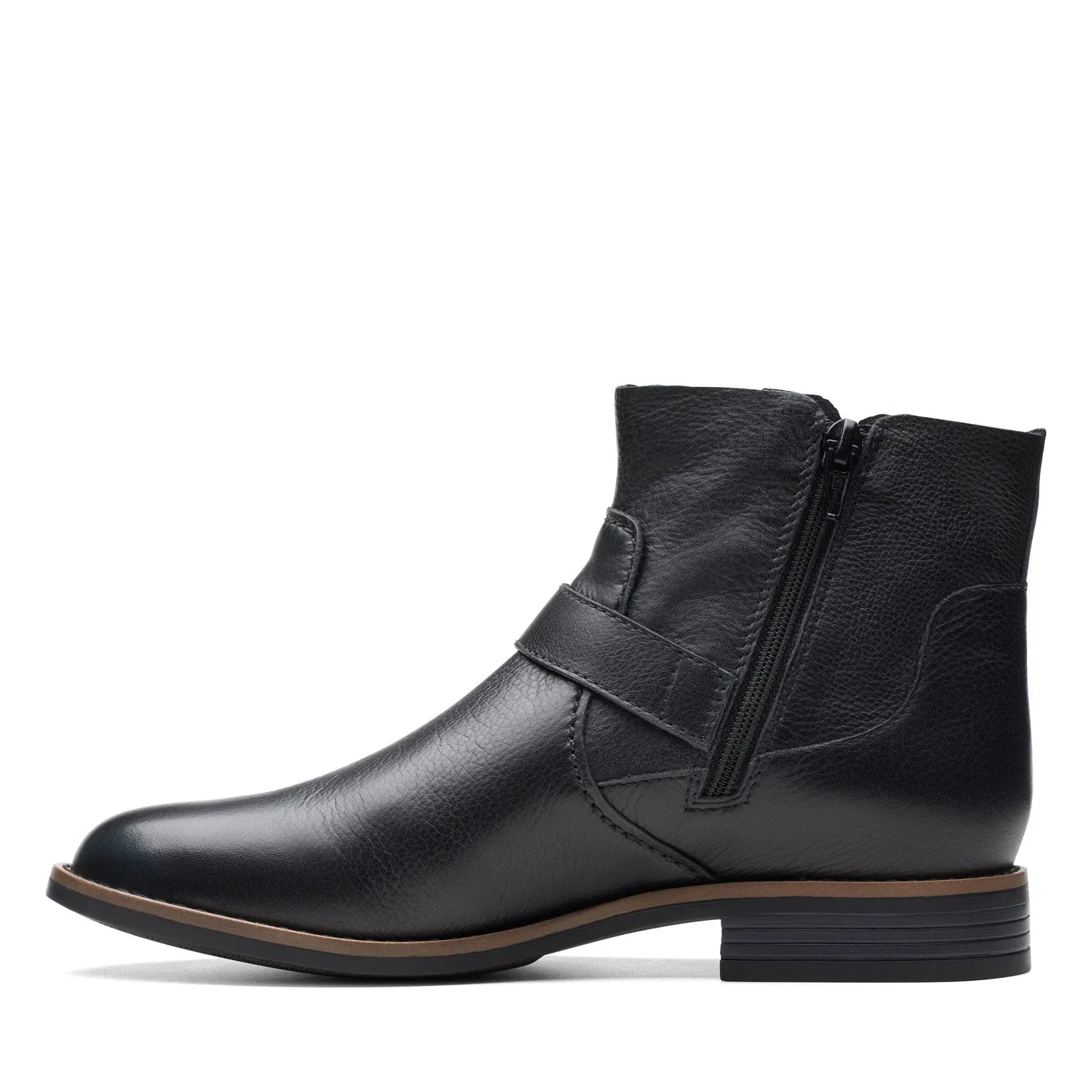 Clarks Camzin Loop 26174150 Womens Black Leather Ankle & Booties Boots Desert Wear