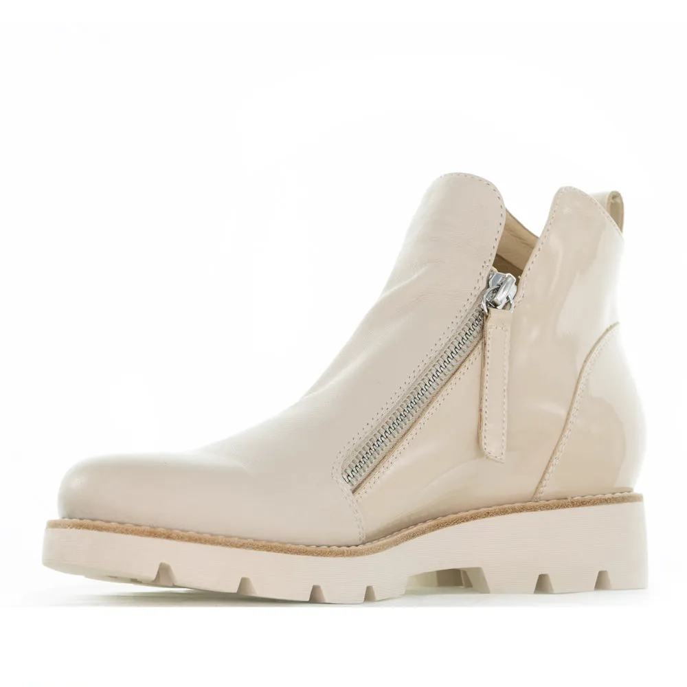 Picnic Casual Elegance DJANGO & JULIETTE DOTTIZ VANILLA OATMEAL PATENT