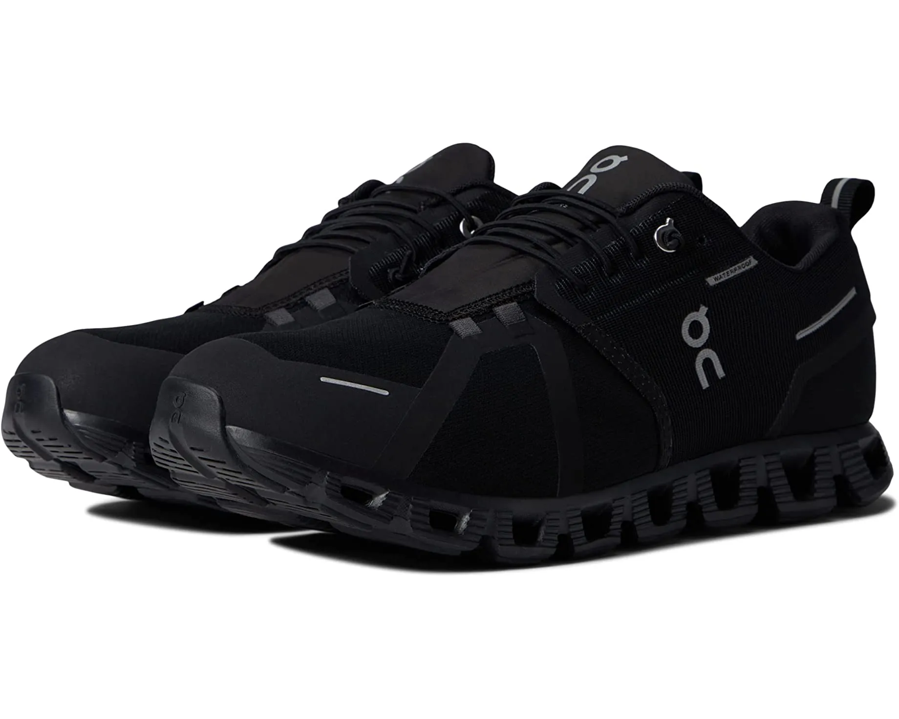 streamlined - feature shoes Easy - entry ON Cloud Men 5 Waterproof Men