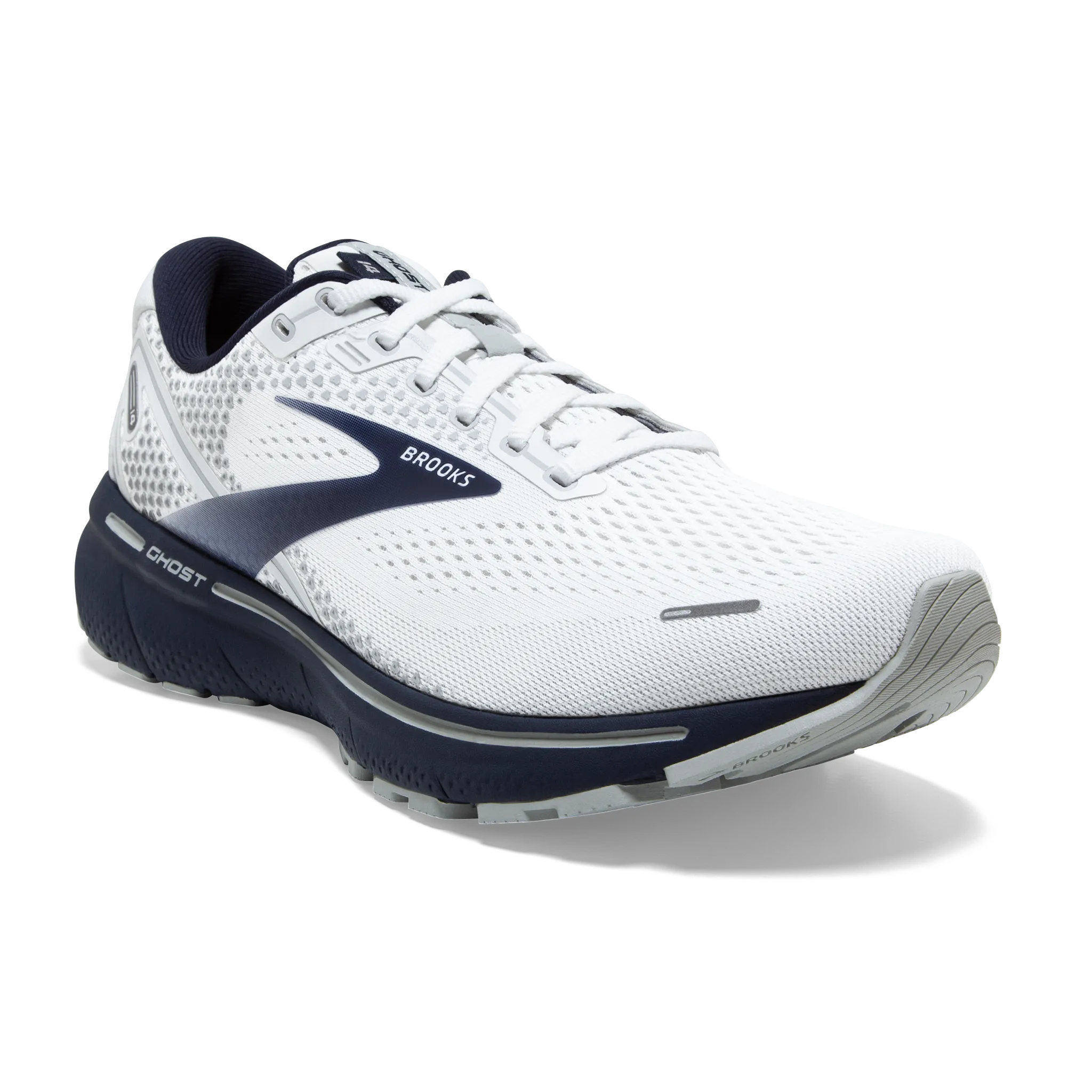 Men's Ghost 14 running in the park winter - suitable