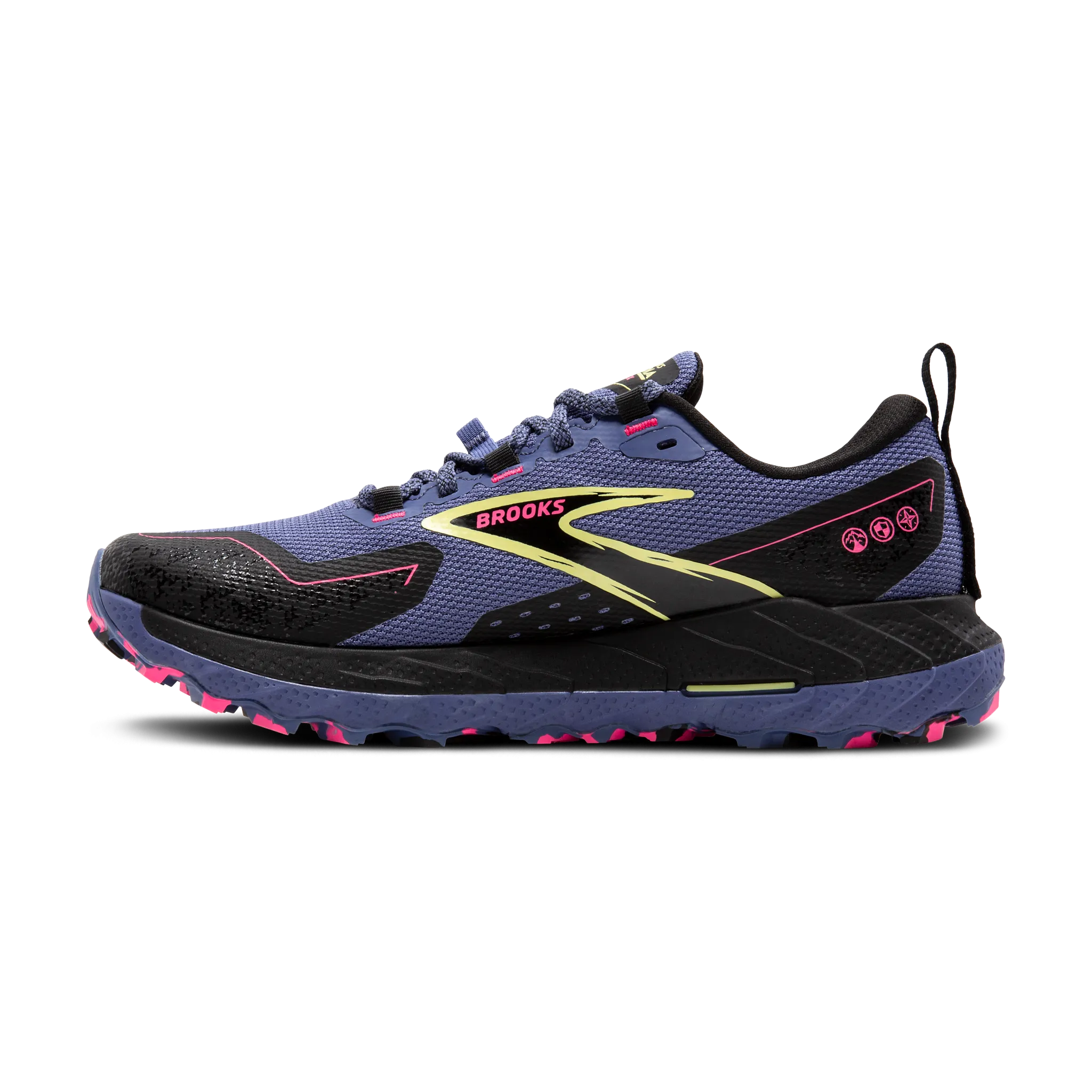 Women's Cascadia 18 GTX Memory Foam running in morning