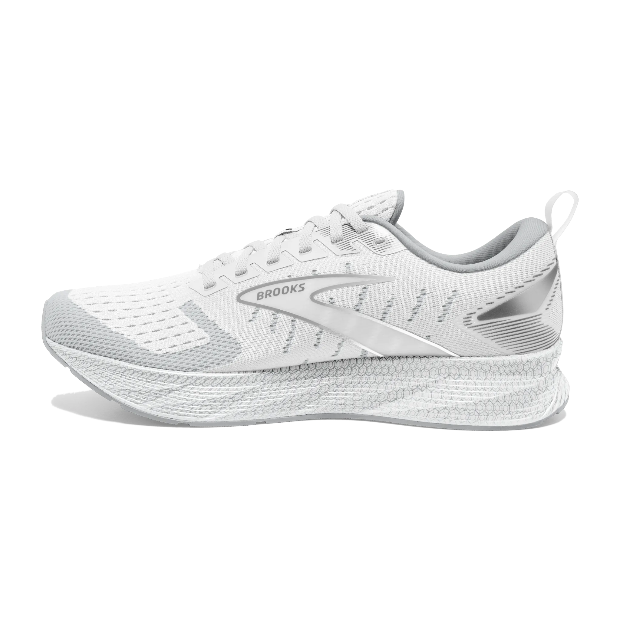 running in a cliff area shoes running with a zipper closure Men's Levitate 6