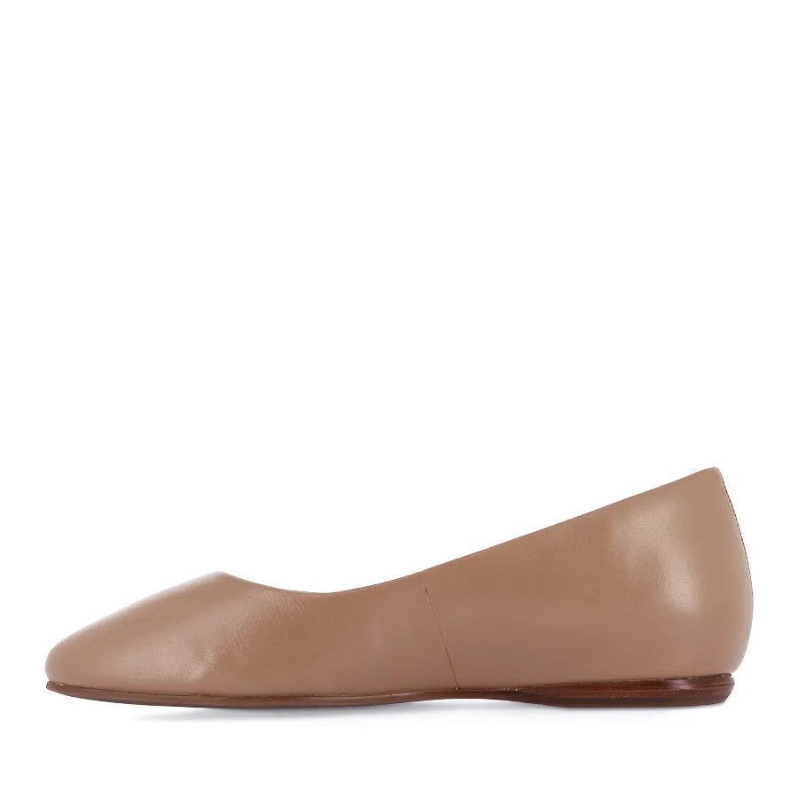 DORSET - MACCHIATO LEATHER White Structured wear