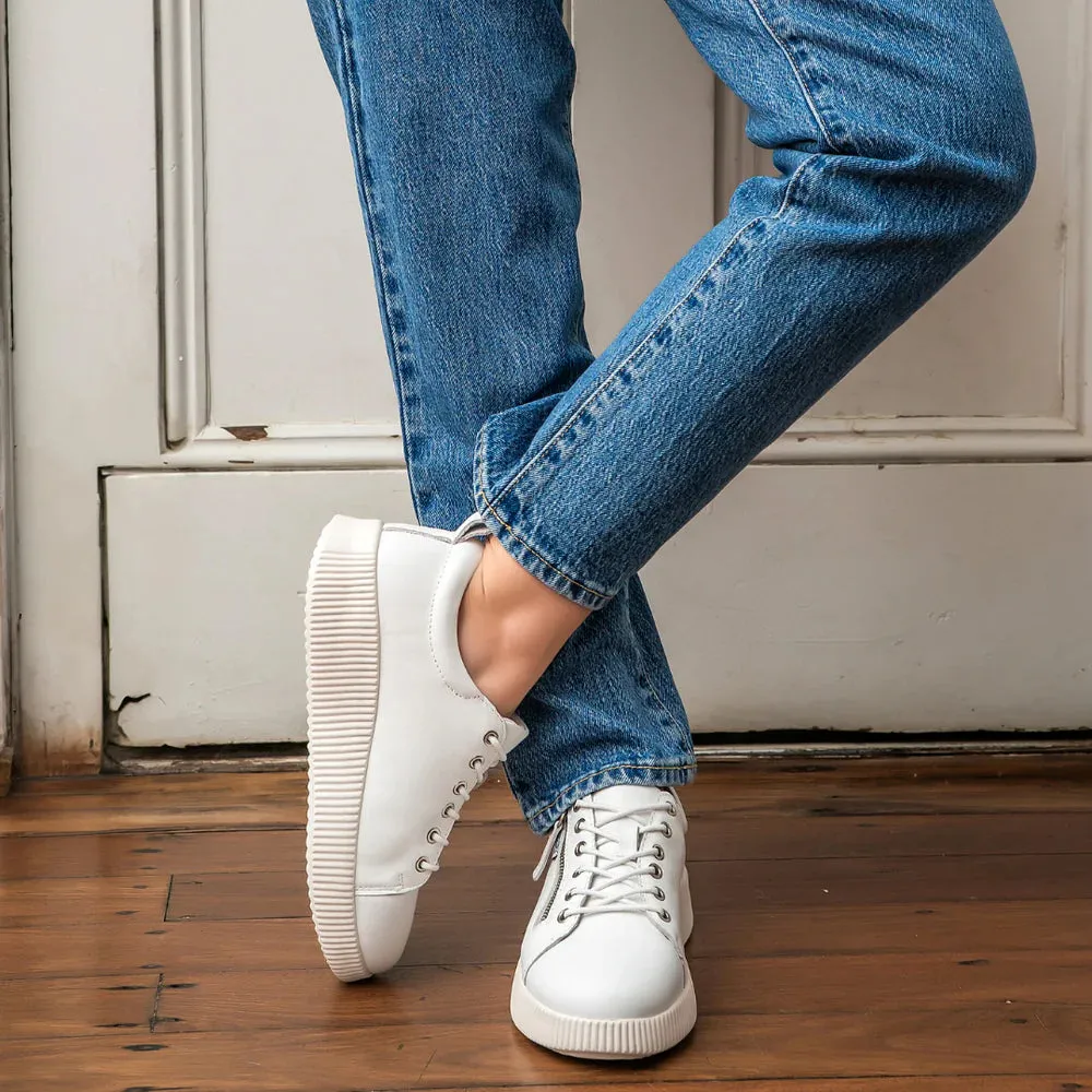 Vegan hikers - specific features LE SANSA CLARA WHITE