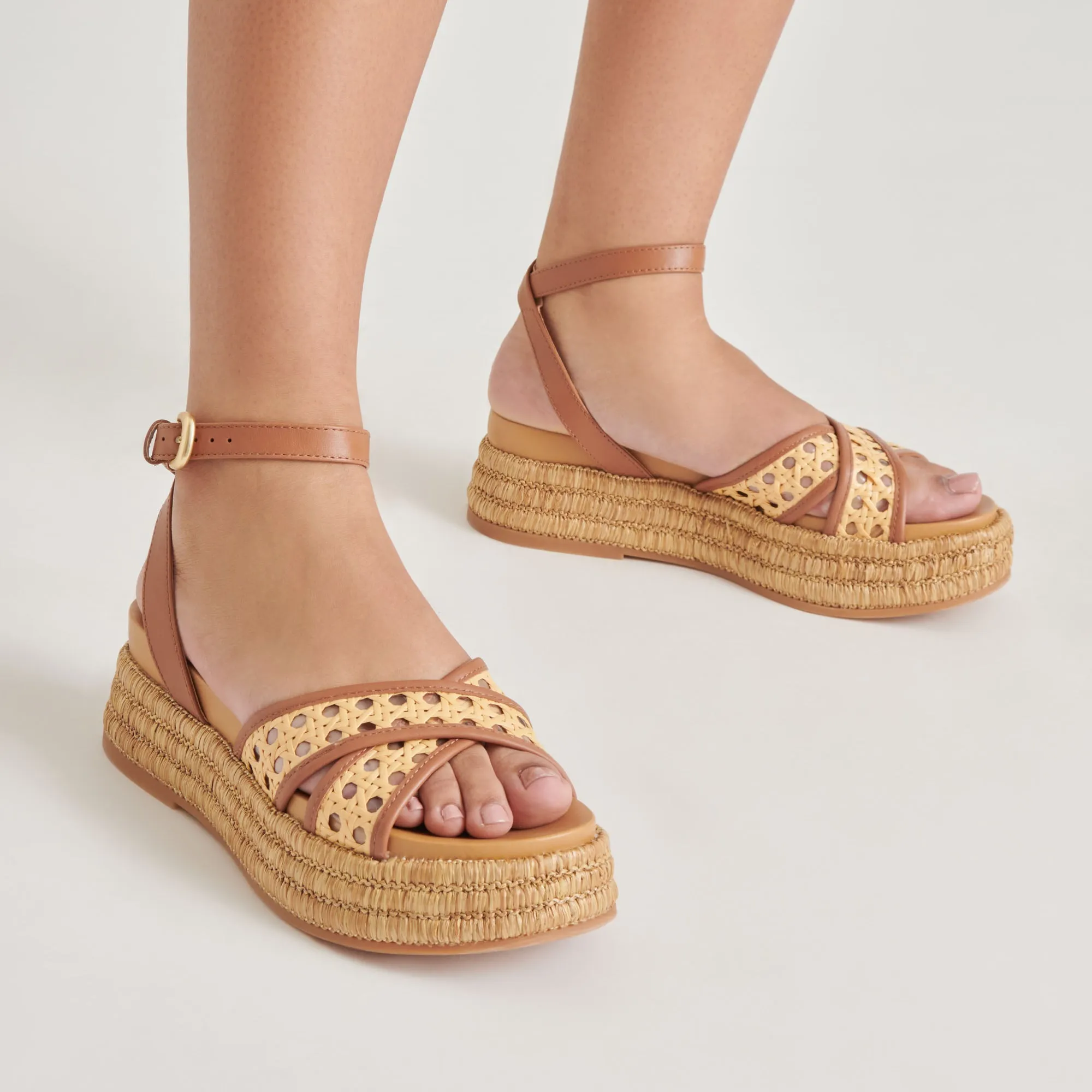 WRILEY SANDALS SADDLE WOVEN RAFFIA Wave Fun