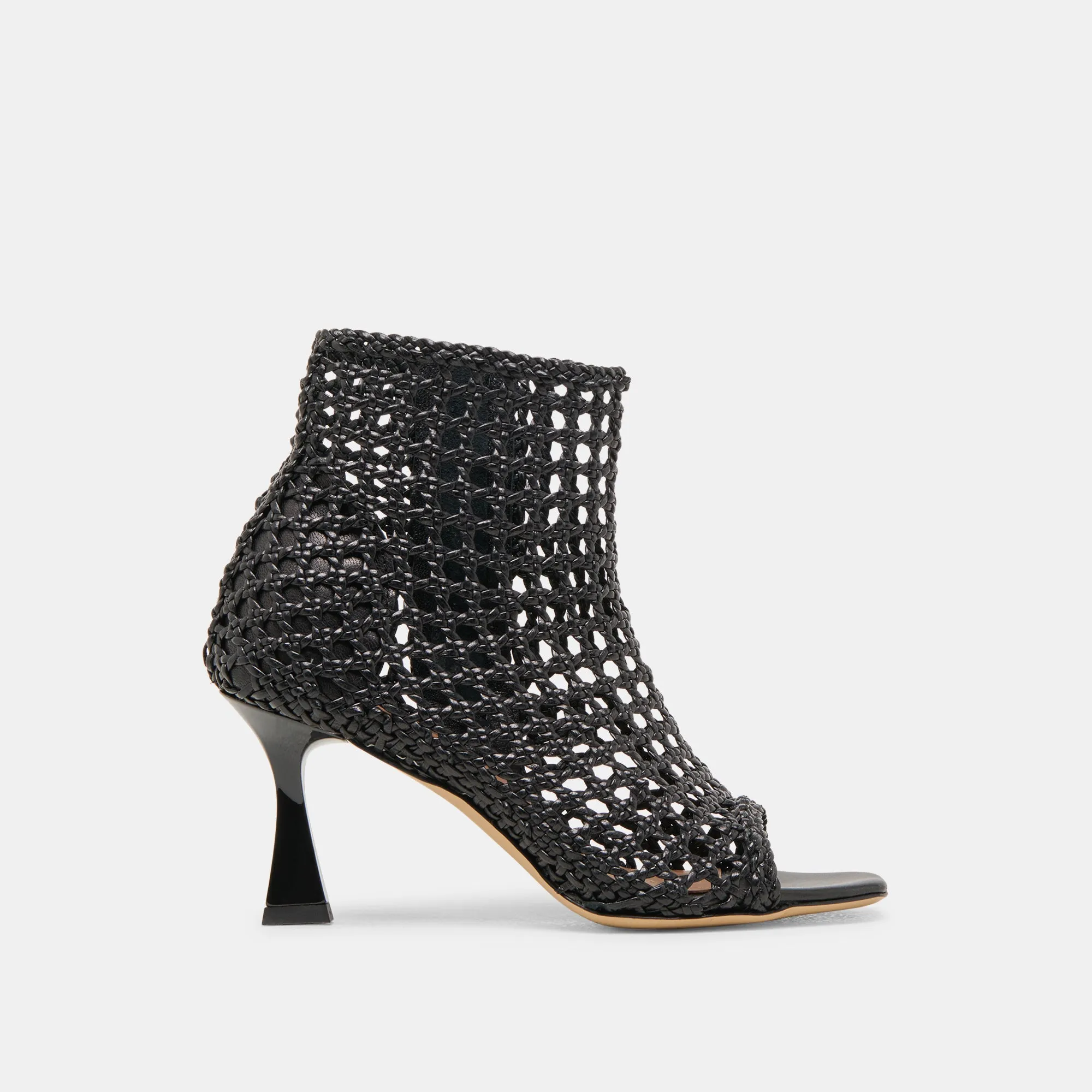 QUIN HEELS BLACK WOVEN LEATHER Subtle Lines Easy Maintenance