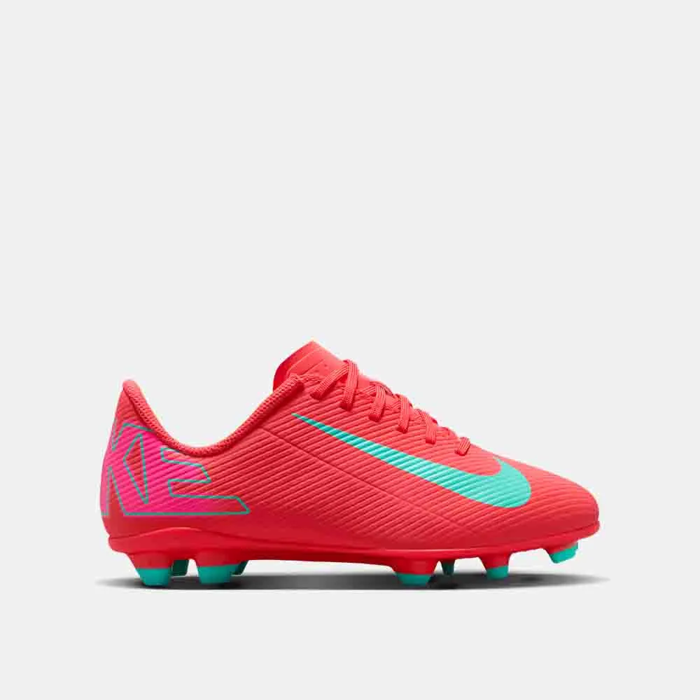 Nike Kids' Mercurial Vapor 16 Club Soccer Cleats Pivot Point